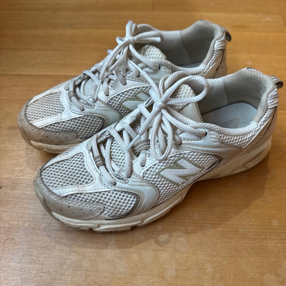 New Balance 530 | Women’s 7, Men’s 5.5